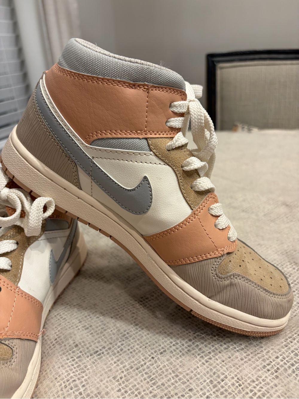 Nike Air Jordan Mid Milan shoes CV3044-100. Size 7